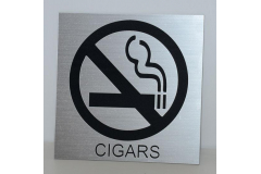 Информационная табличка здесь не курить