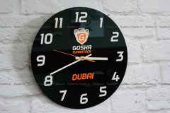 Настенные часы с логотипом Дубай