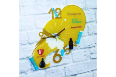 Настенные часы с логотипом салона красоты