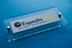 Табличка из оргстекла на стену